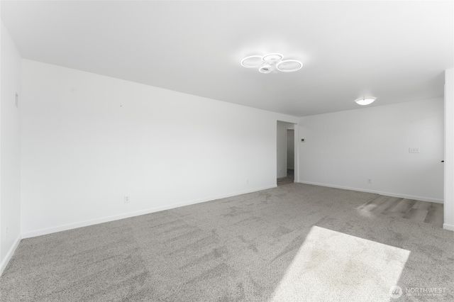 2112 S Crestmont Drive, Moses Lake, WA 98837