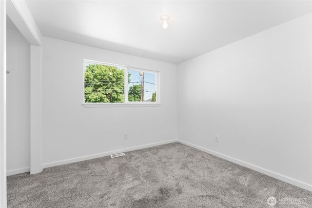 2112 S Crestmont Drive, Moses Lake, WA 98837