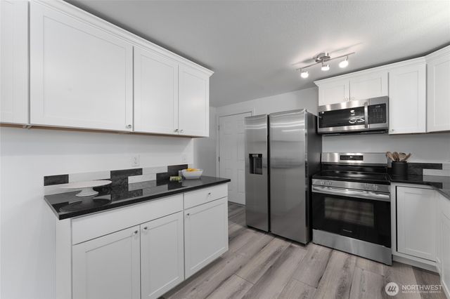 2112 S Crestmont Drive, Moses Lake, WA 98837
