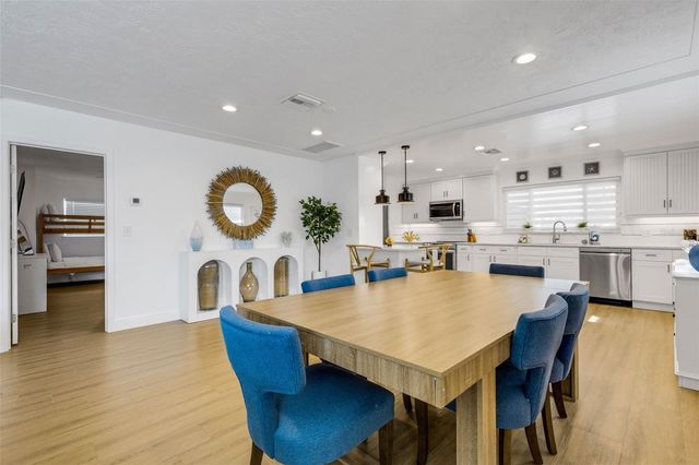 18317 SUNSET BOULEVARD, Redington Shores, FL 33708