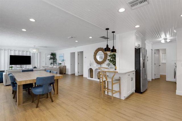 18317 SUNSET BOULEVARD, Redington Shores, FL 33708