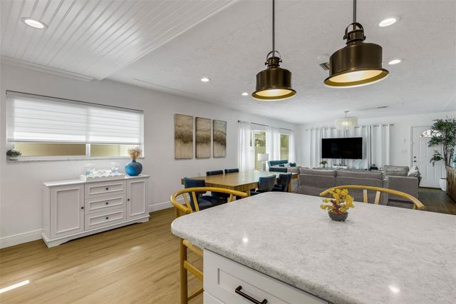 18317 SUNSET BOULEVARD, Redington Shores, FL 33708