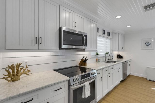 18317 SUNSET BOULEVARD, Redington Shores, FL 33708