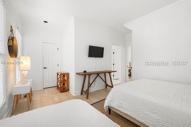 7 Plantation Homes Dr, Daufuskie Island, SC 29915