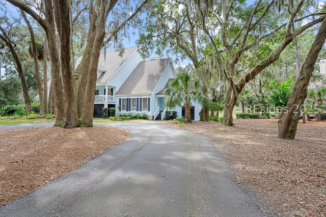 7 Plantation Homes Dr, Daufuskie Island, SC 29915
