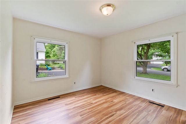 100 East Street, Canandaigua City, NY 14424