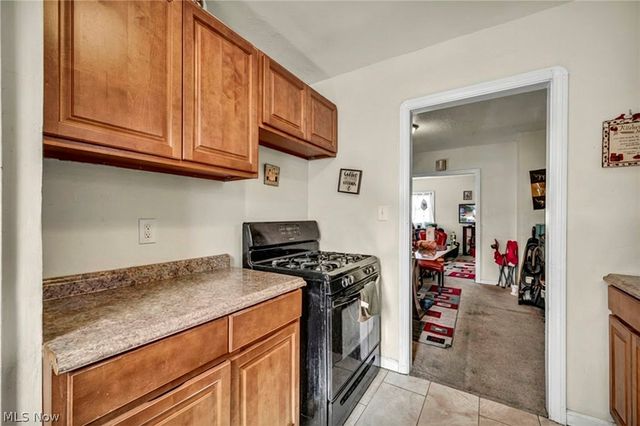 12827 Kirton, Cleveland, OH 44135