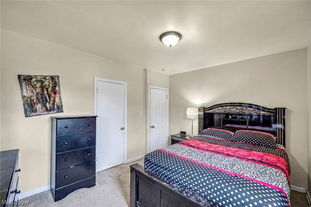 12827 Kirton, Cleveland, OH 44135