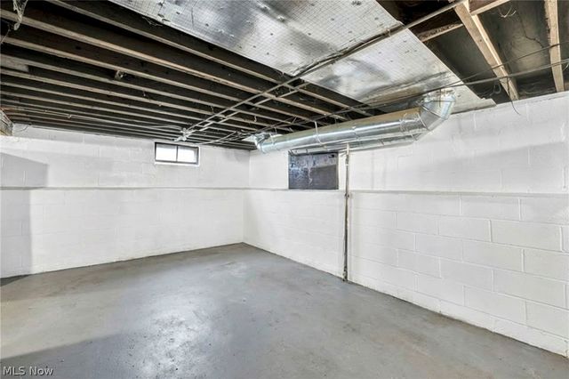 12827 Kirton, Cleveland, OH 44135