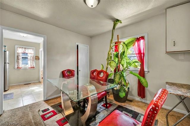 12827 Kirton, Cleveland, OH 44135