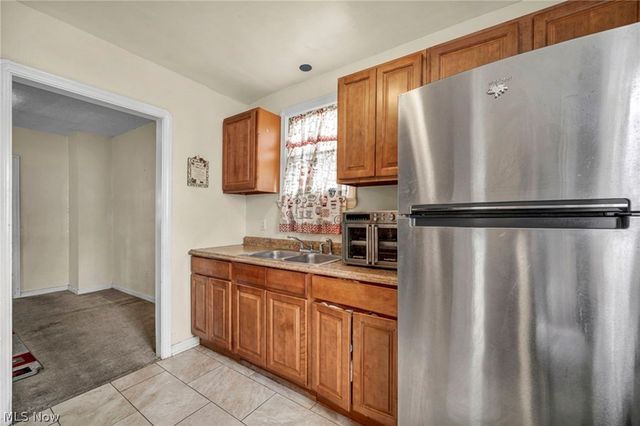 12827 Kirton, Cleveland, OH 44135