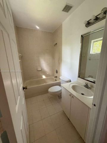 820 SW 6TH CT, Florida City, FL 33034