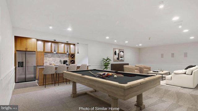 1801 N TAYLOR STREET, Arlington, VA 22207