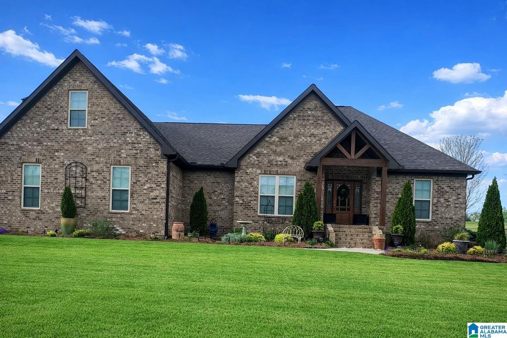 102 PEACH TREE DRIVE, Thorsby, AL 35171