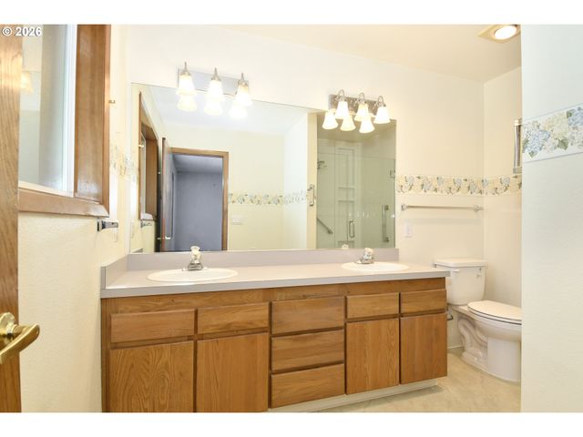 8600 Se HOOD St, Clackamas, OR 97015