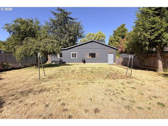 8600 Se HOOD St, Clackamas, OR 97015