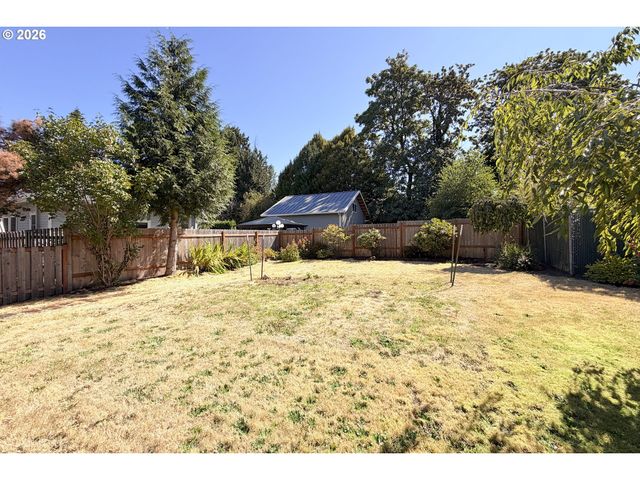 8600 Se HOOD St, Clackamas, OR 97015