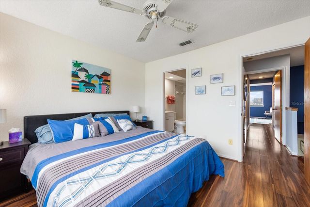 9434 TARA CAY COURT 25, Seminole, FL 33776