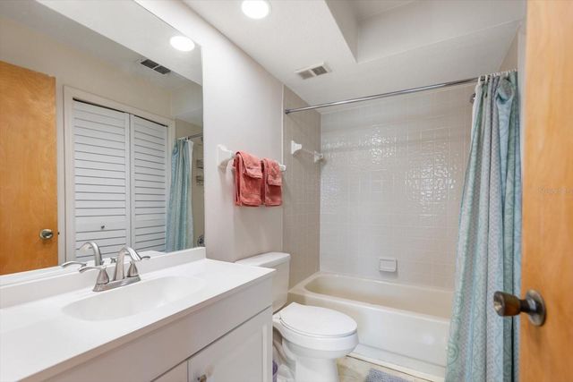 9434 TARA CAY COURT 25, Seminole, FL 33776