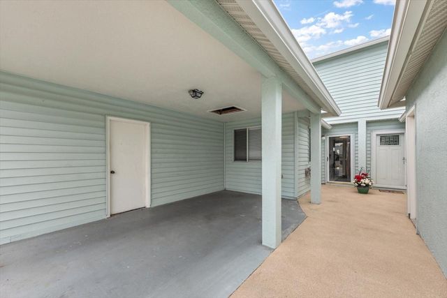 9434 TARA CAY COURT 25, Seminole, FL 33776