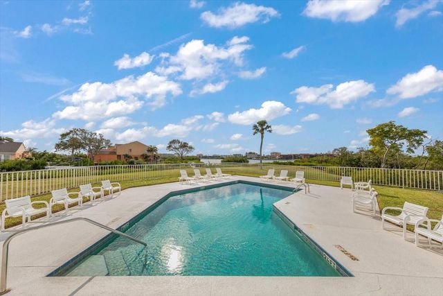 9434 TARA CAY COURT 25, Seminole, FL 33776