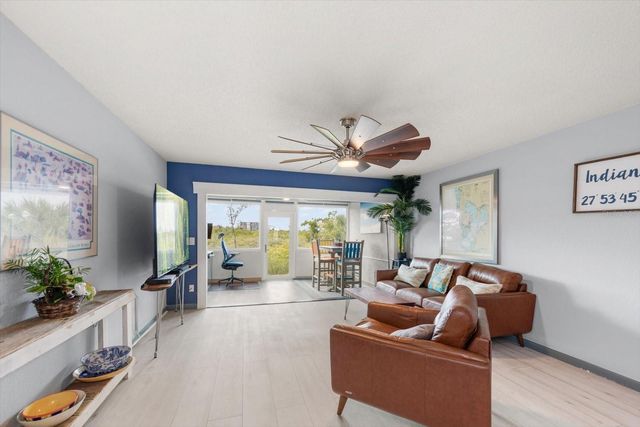 9434 TARA CAY COURT 25, Seminole, FL 33776