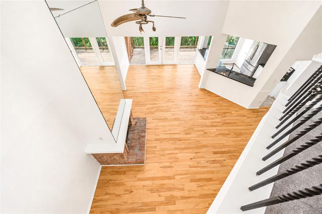 9400 Doliver Drive 42, Houston, TX 77063