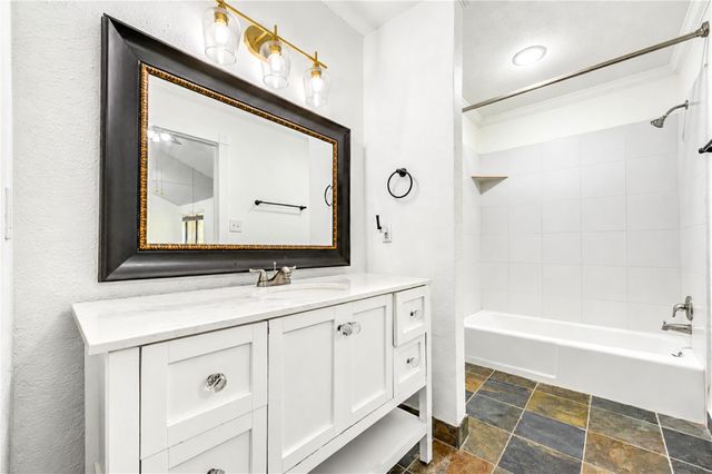 9400 Doliver Drive 42, Houston, TX 77063