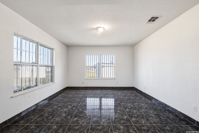 17896 PLEASANTON RD, San Antonio, TX 78221