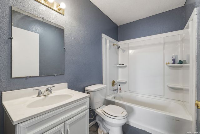 17896 PLEASANTON RD, San Antonio, TX 78221