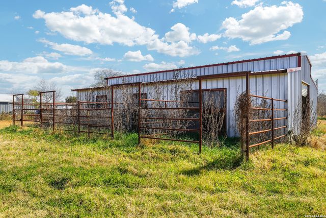 17896 PLEASANTON RD, San Antonio, TX 78221