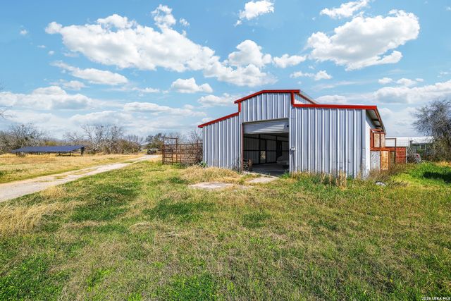 17896 PLEASANTON RD, San Antonio, TX 78221