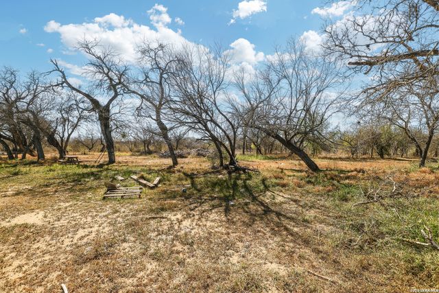 17896 PLEASANTON RD, San Antonio, TX 78221