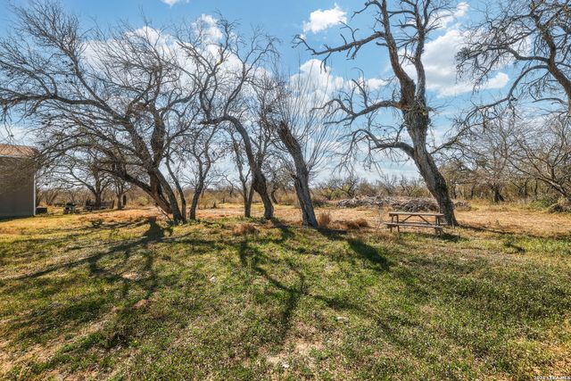 17896 PLEASANTON RD, San Antonio, TX 78221