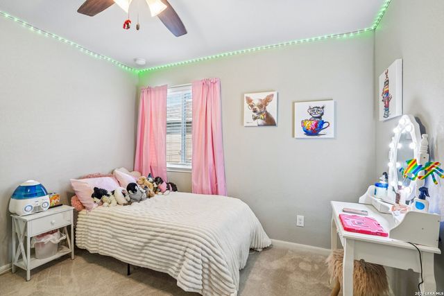 894 PUMPKIN RDG, New Braunfels, TX 78130