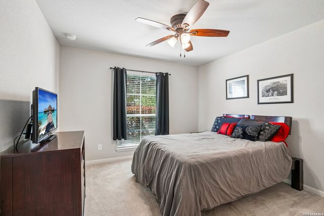 894 PUMPKIN RDG, New Braunfels, TX 78130