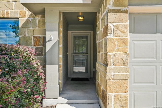 894 PUMPKIN RDG, New Braunfels, TX 78130