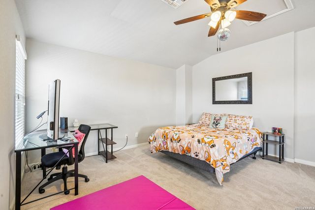 894 PUMPKIN RDG, New Braunfels, TX 78130