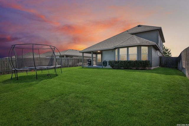 894 PUMPKIN RDG, New Braunfels, TX 78130
