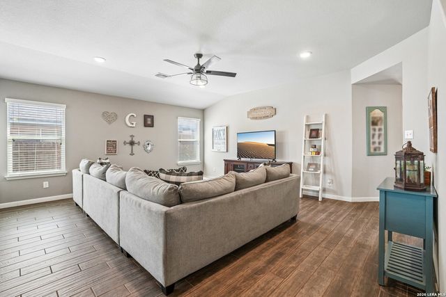 894 PUMPKIN RDG, New Braunfels, TX 78130