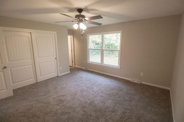 1909 NEWTON DR, Columbia, MO 65202