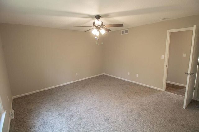 1909 NEWTON DR, Columbia, MO 65202