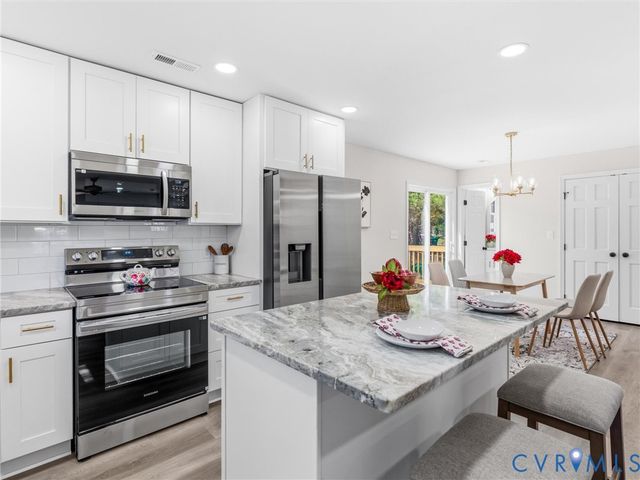 2591 Barnesway Ln, Henrico, VA 23231