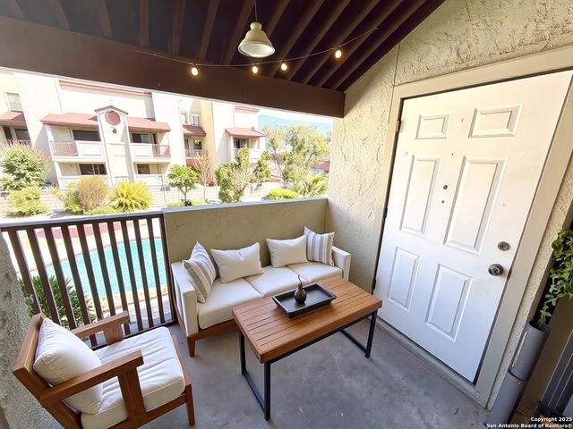 5322 Medical Dr Unit 205D, San Antonio, TX 78240