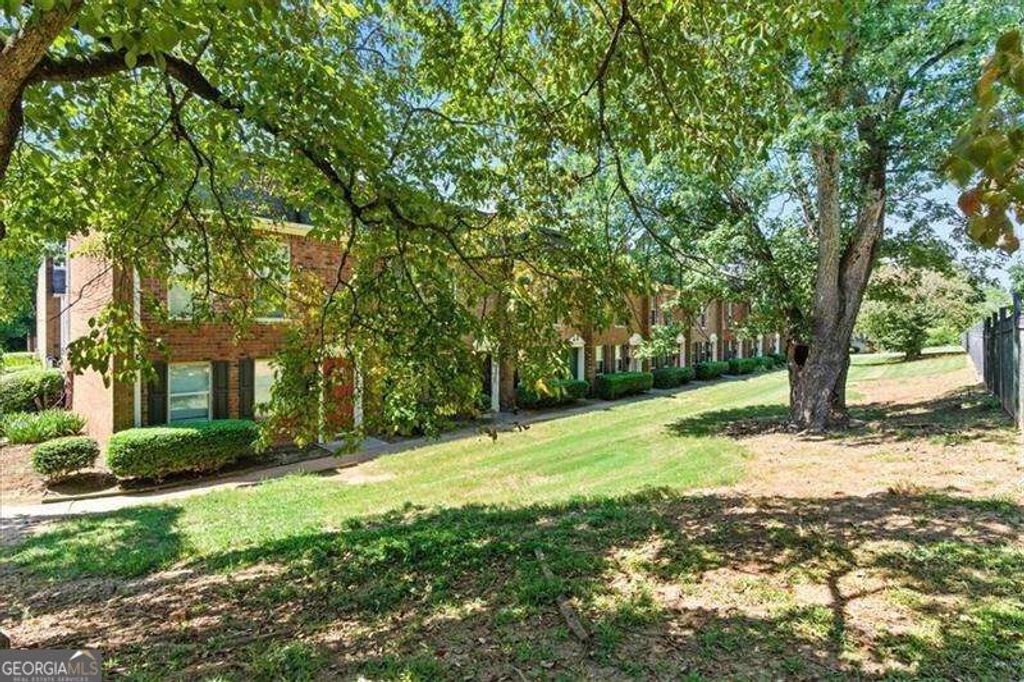 235 Winding River Drive B, Atlanta, GA 30350 — photo 2