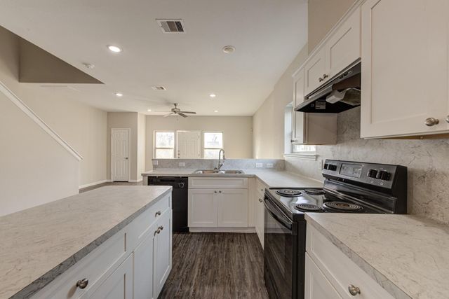 9517 Madera Road, Houston, TX 77078