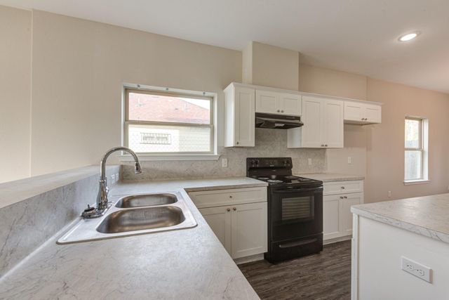 9517 Madera Road, Houston, TX 77078