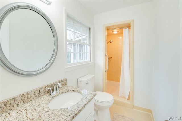 3918 Woodland Hills, Tuscaloosa, AL 35405