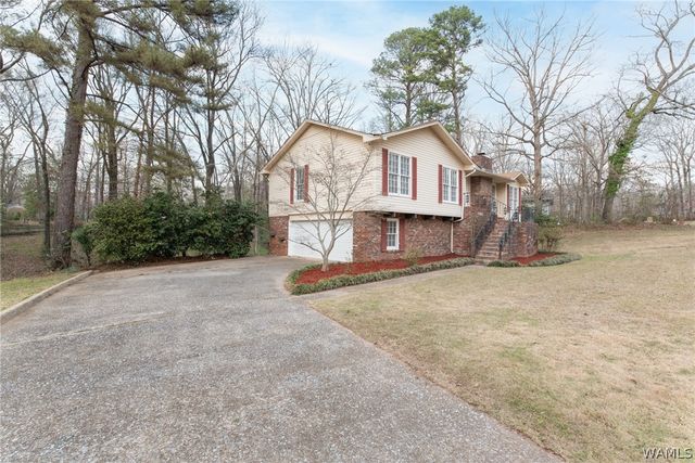 3918 Woodland Hills, Tuscaloosa, AL 35405