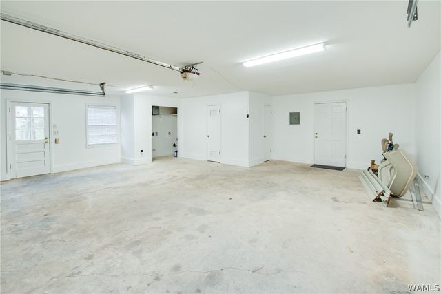 3918 Woodland Hills, Tuscaloosa, AL 35405